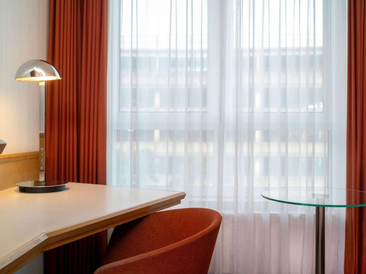 モーベンピック ホテル ニュルンベルク エアポート エクステリア 写真